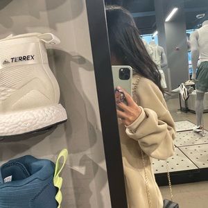 Meet your Posher, Bin